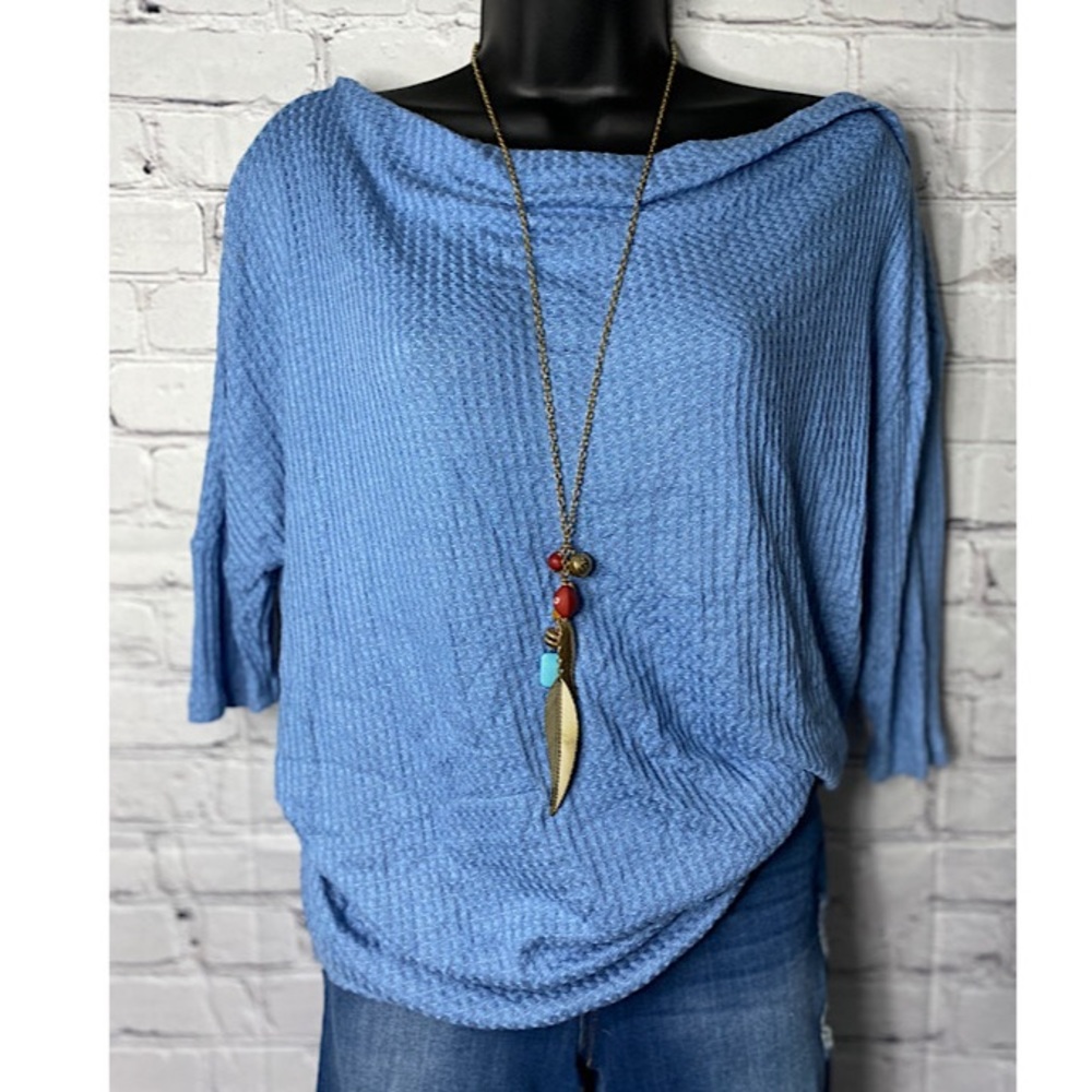NWT Easel Boutique top